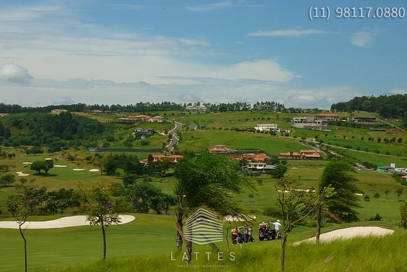 Frente ao Campo de Golfe