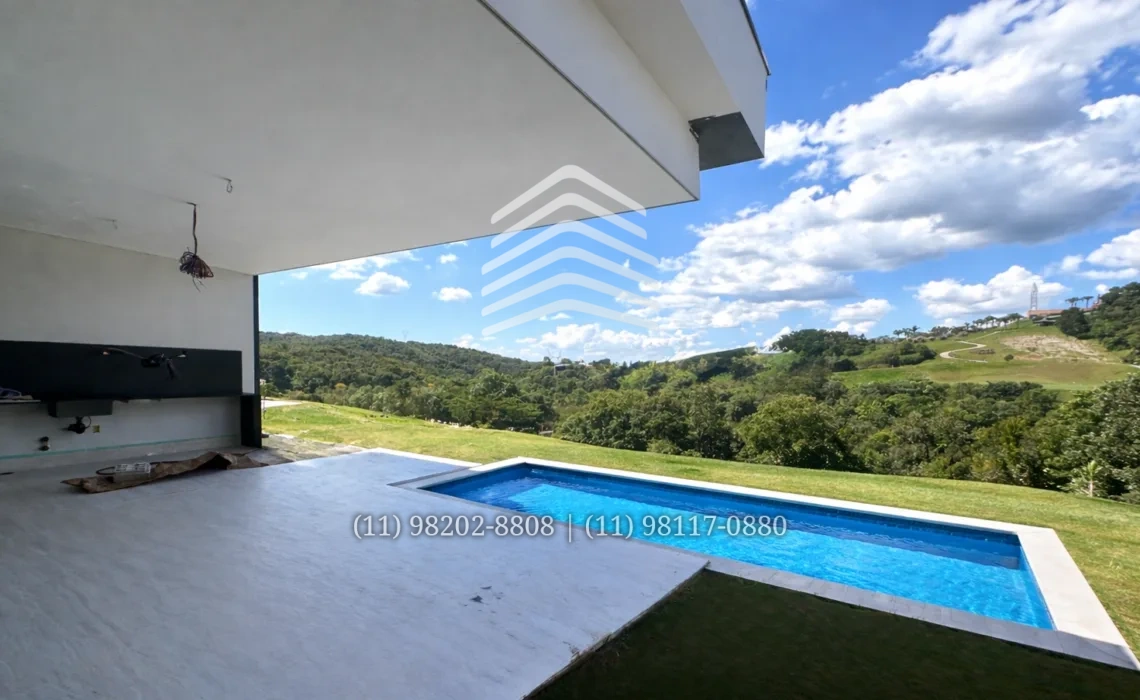 ÁGUA DA PISCINA, ATRAVÉS DE IA