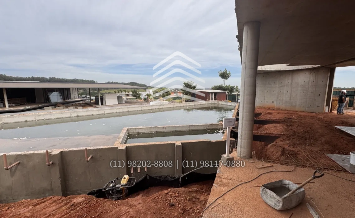 OBRA EM ANDAMENTO